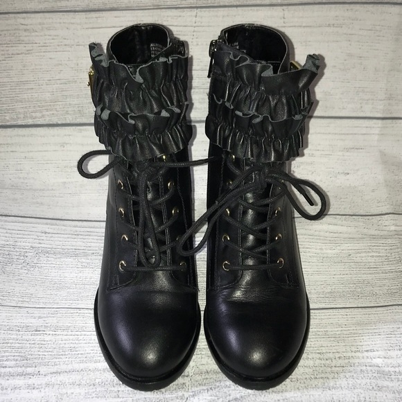 NEW BETSEY JOHNSON Alleexis Bootie - Picture 3 of 8